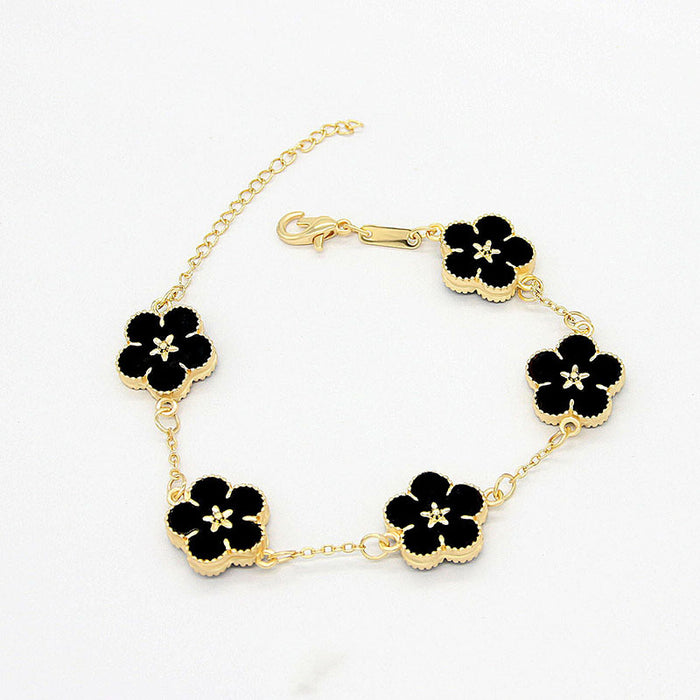 Bracelet Trèfle Doré porté